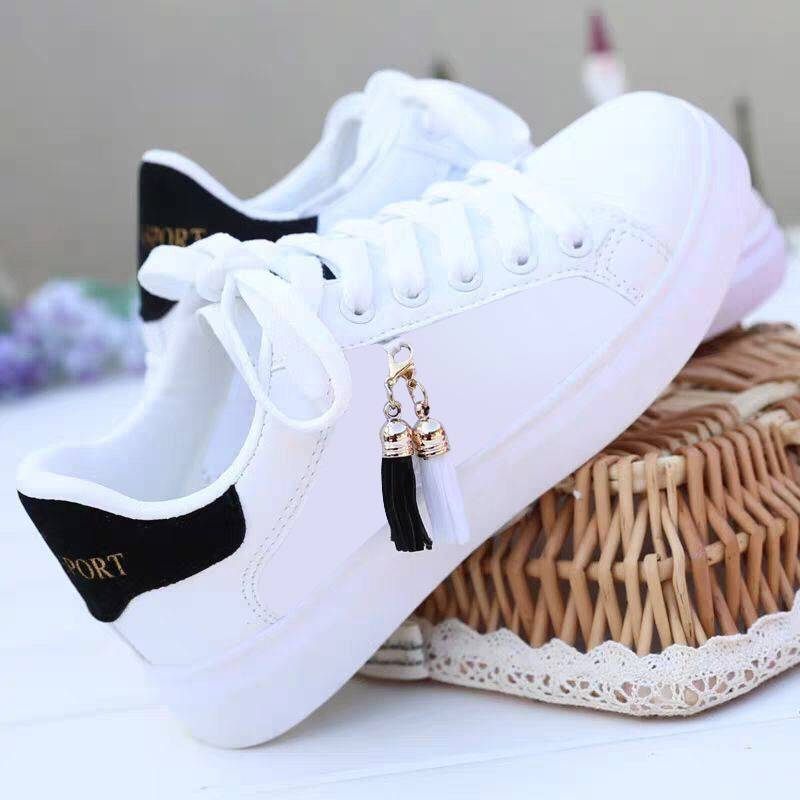 Stylish Unisex Lightweight Sneakers – Black and White Mesh Design