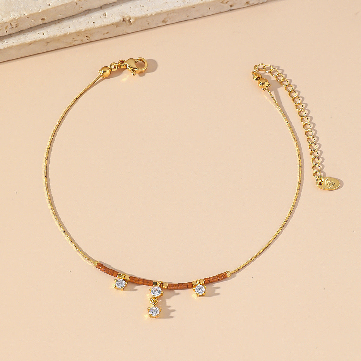 Minimalist Adjustable Gold Bracelet – Unisex Fashion Jewelry