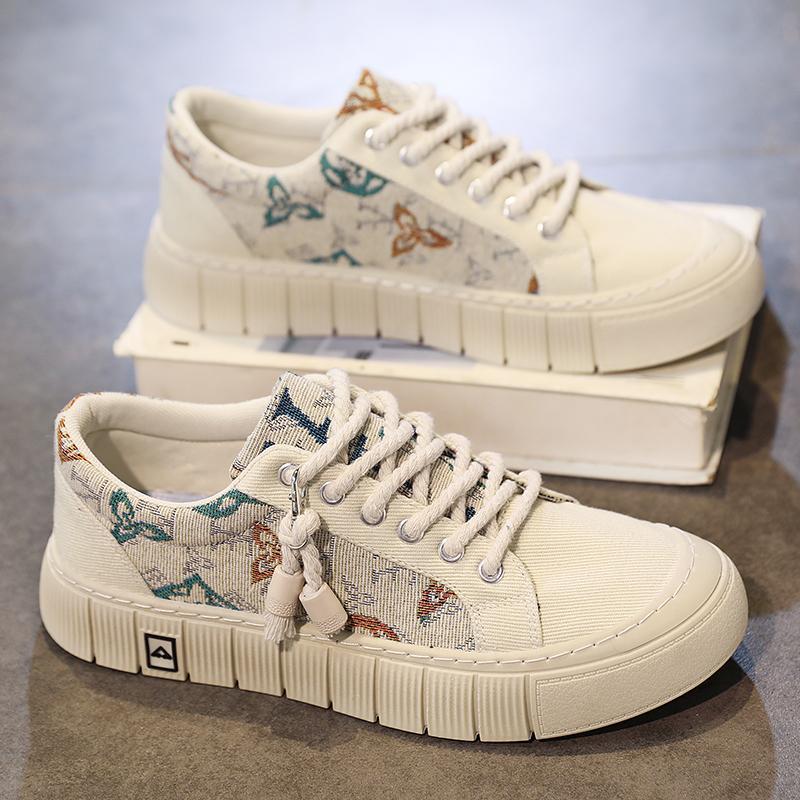 Casual Unisex Sneakers – Lightweight & Stylish Everyday Shoes