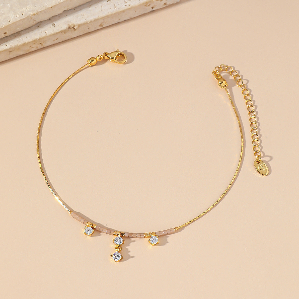 Minimalist Adjustable Gold Bracelet – Unisex Fashion Jewelry